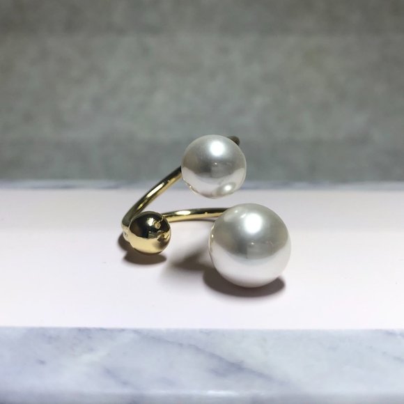 Gold Asymmetry Layered Pearl Bangle and Ring Set - Picture 5 of 6